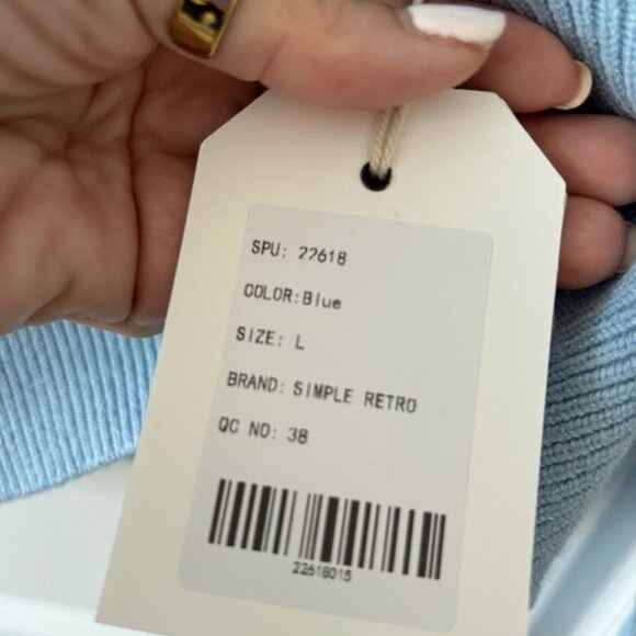 Simple Retro Blue Embroidered Daisy Cardigan Sweater NWT Size L - Picture 6 of 7